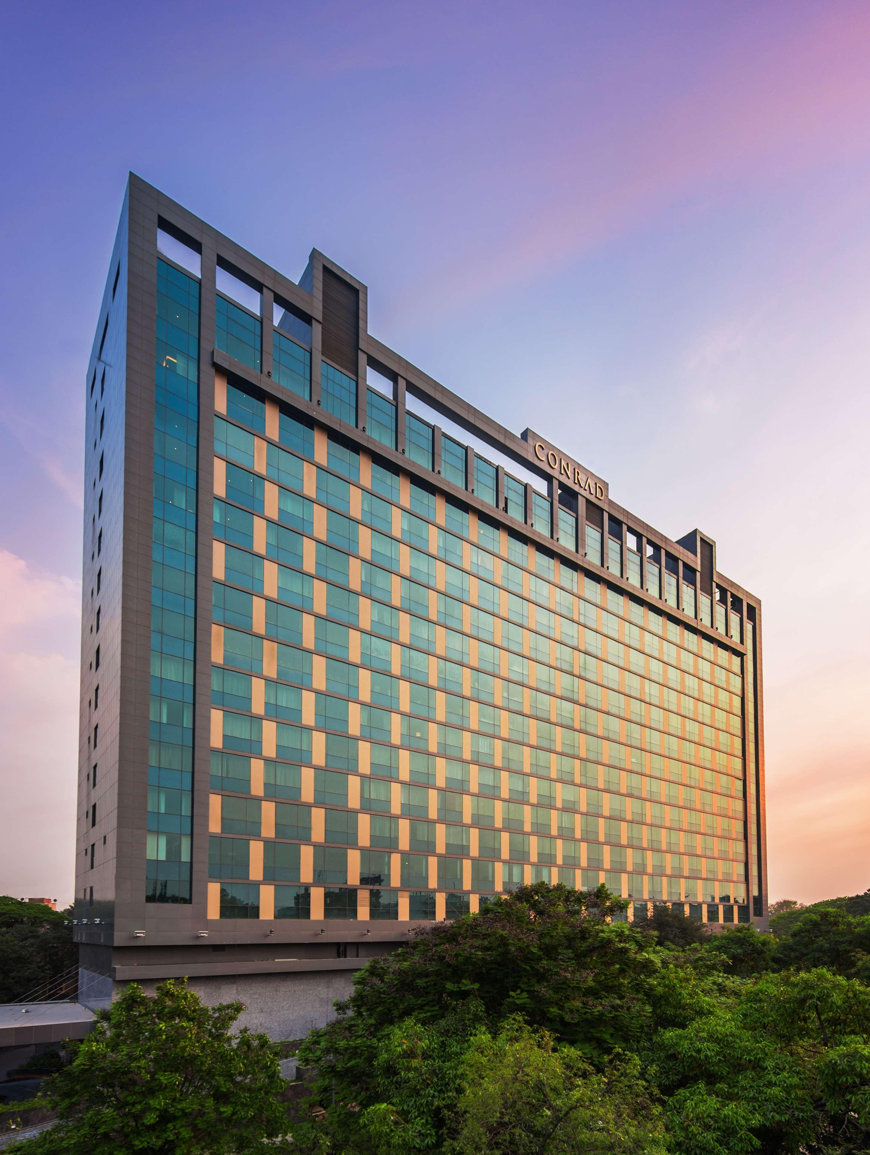 Hotel Conrad Pune Exterior foto